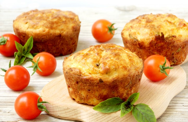 tomato muffin